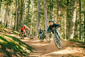 bike-family-trail-hochzeiger-kurve